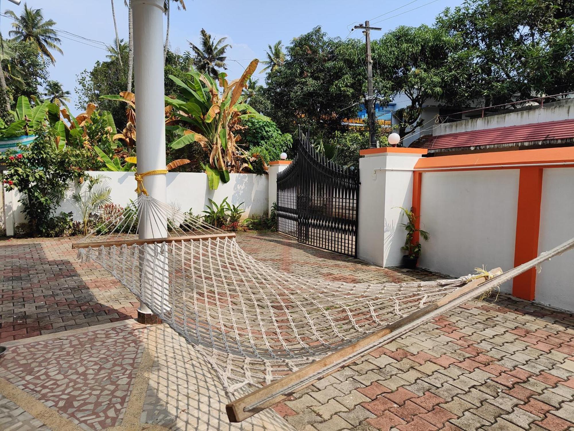 Shamak Homestay Варкала Экстерьер фото